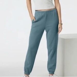 Vuori - Sedona Logo Jogger